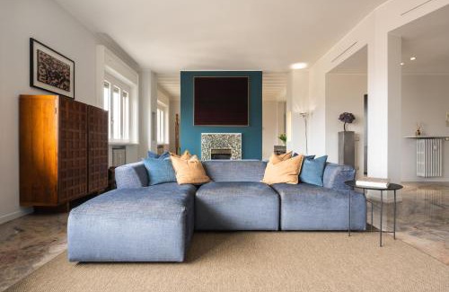 Porta Venezia Apartment | Cadamosto Art Penthouse with Terrace R&R