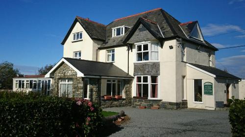 Dyffryn Ardudwy Bed & Breakfast | Cadwgan House