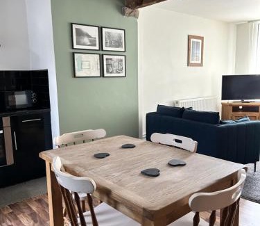 Rhayader Apartment | Cadwgan House