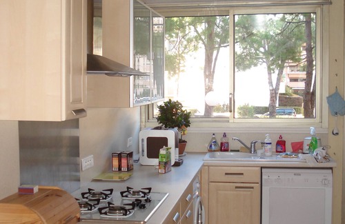 Cros-de-Cagnes Apartment | Cagnes/mer,apt 70m2, 50m from the beach, sea view, air conditioning, Wifi, near shops, garage