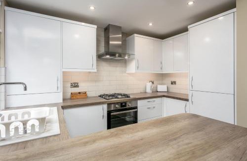 Ayr Apartment | Cairn Suite - Donnini Apartments