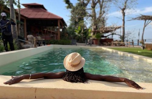 Bubaque Hotel | CAJOU LODGE