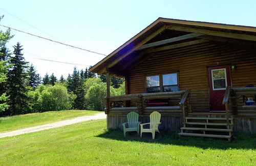 Margaree Forks Cottage | Cajun Cedar Log Cottages 1 bdrm. - Cape Breton Unit 4