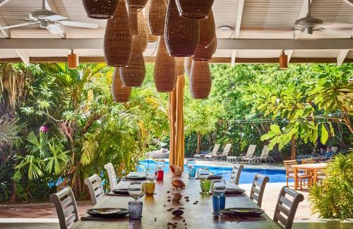 Playa Langosta Resort | Cala Luna Boutique Hotel & Villas