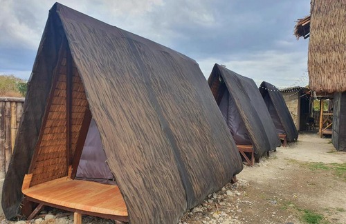 Calatagan Cabin | Calatagan's Bahay Kubo - with Beach Access