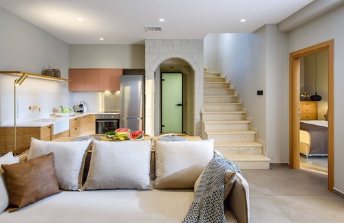 Agkisaras Villa | CALDERA THEROS VILLAS
