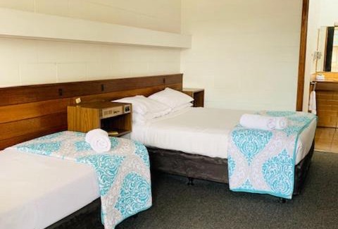 Hamilton Hotel | Caledonian Hotel Motel