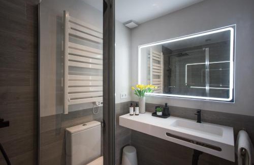 Perchel Sur Apartment | Caleta Homes - Ancha del Carmen