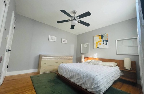 Westminster House | California Dreamin' Retreat: near Disney, Huntington Beach, Long Beach, Anaheim