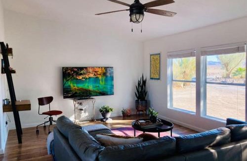 Tecopa House | California Hot Springs 1 Bedroom