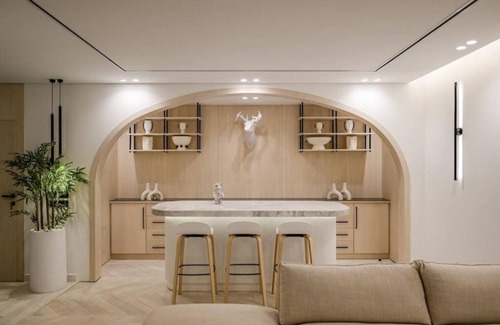 The 5th Settlement Apartment | Call It "The Fantasy Duplex"