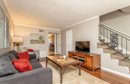 Cardinal Heights Apartment | Callahan