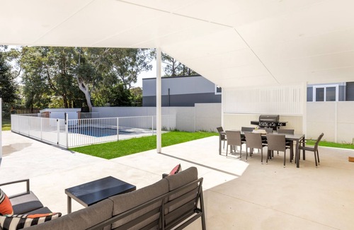 Callala Beach House | Callala on King - Pet Friendly with Swimming Pool