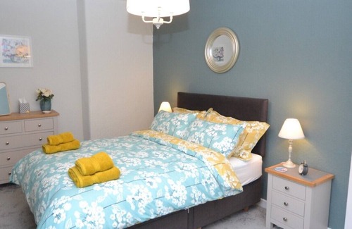 Kinlochleven House | Callart Green - semi detached house with garden near Glencoe & Fort William