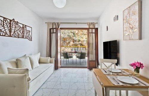 Aperio Apartment | Callisthea