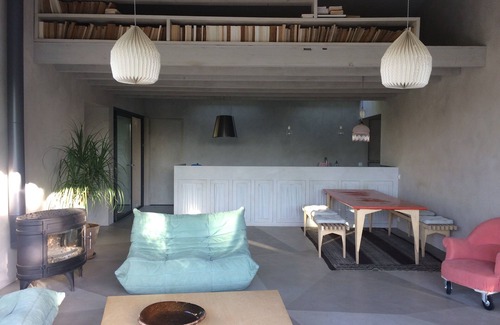 Truinas House | CALM AND BRIGHT HOUSE, OPEN TO NATURE WITH JACUZZI