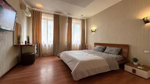 Petrovskoye Apartment | Calm Central Apartment
