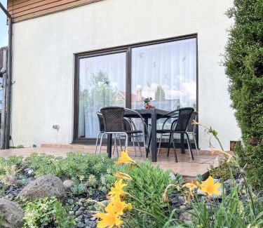 Vilnius city municipality Apartment | Calm garden Suite near Green Lakes