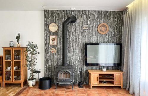 Vilnius city municipality Apartment | Calm garden Suite near Green Lakes