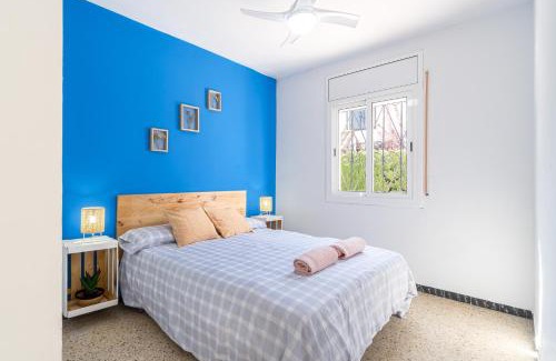 Vilafortuny House | Calma Azul - 3BR - Terrace & Beach - AC WiFi - 8 Guests