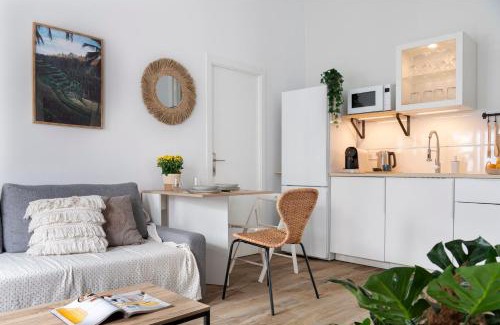 Leon XIII-Los Naranjos Apartment | Calma Muralla House-Two bedrooms & two bathrooms