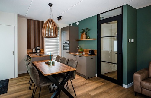 Voorthuizen House | Calming Hideaway in Veluwe