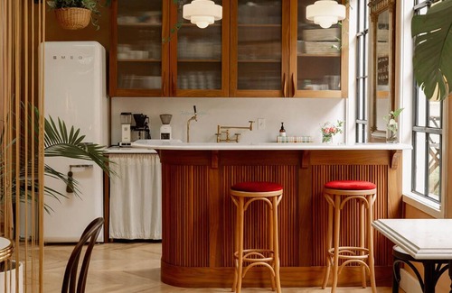Crossroads Arts District House | Calming & sophisticated space within KC's best boutique hotel.