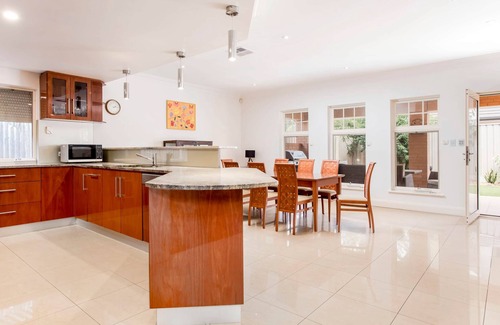 Goodwood House | Caltowie - Goodwood, City, Cafe, Family