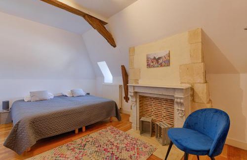 Bons-Tassily House | Calvaloft