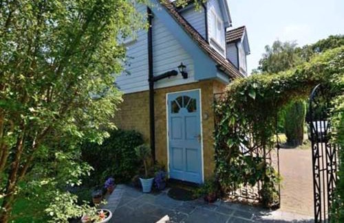 Cambridge House | Cam Cottage