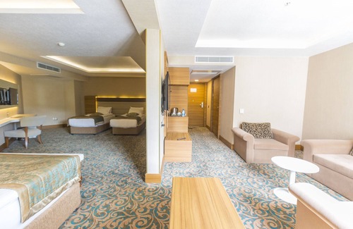 Kizilcahamam Resort | Cam Thermal Resort Spa Convention Center