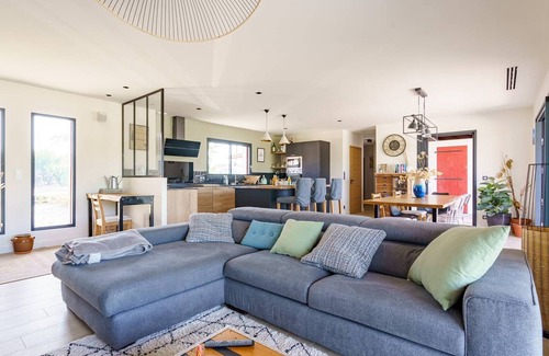 Cambo-les-Bains House | Cambo-les-Bains: 3-Room House, Private Pool, Internet, Parking