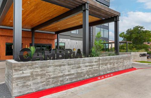 Montopolis Hotel | Cambria Hotel Austin Airport