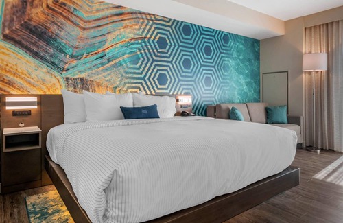 Madeira Beach Hotel | Cambria Hotel St Petersburg-Madeira Beach Marina