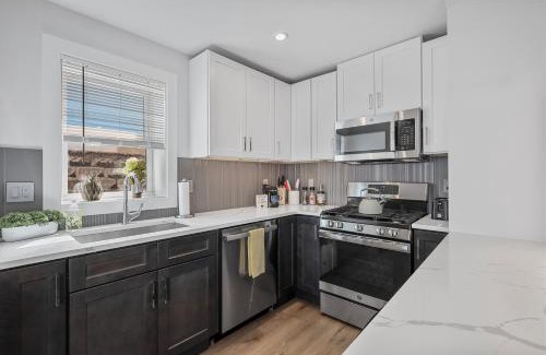 Ward Two House | Cambridge Boston 3BR2Bth Parking W&D Subway AC