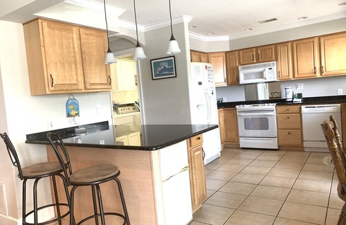 Niceville House | Camellia House, a charming little house for rest or play!