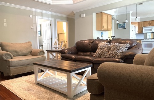 Niceville House | Camellia House, a charming little house for rest or play!