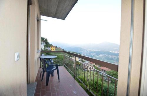 Cademario Apartment | Camera Bosco