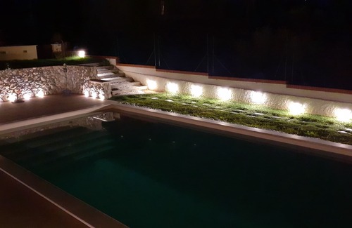 Sarzana House | Camera con Bagno in Villa con Piscina e Giardino