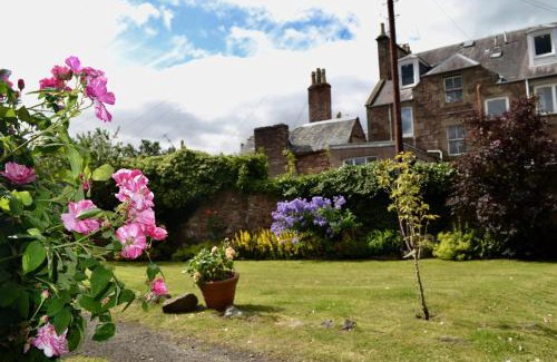 Alyth Apartment | Camlann