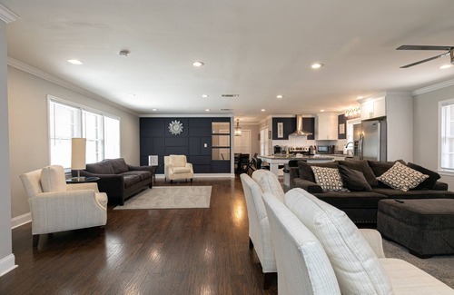 Church Street House | Camp Creek Landings Atlanta - Hot tub, outdoor kitchen and pool table