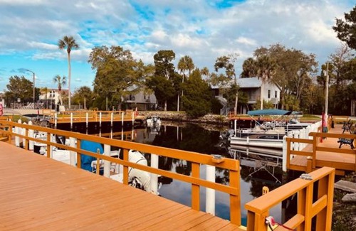 Homosassa House | Camp N Water Outdoor Resort