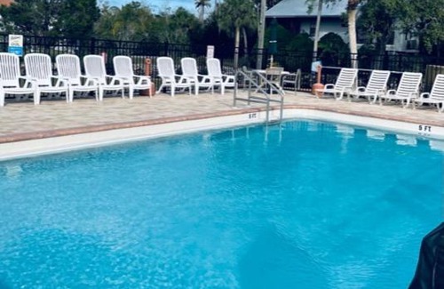 Homosassa House | Camp N Water Outdoor Resort