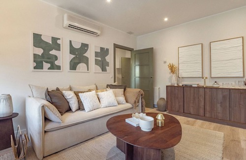 La Maternitat i Sant Ramon Apartment | Camp Nou Stadium