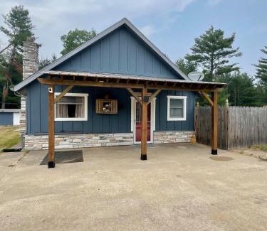 Mauston House | Camp Patriot Private Resort
