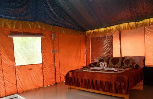 Bail Parao Hotel | Camp Pawalgarh