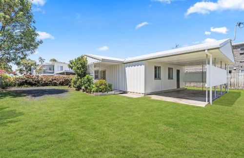 Torquay House | Campbell Cottage - A Beachside Escape in Torquay