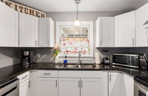 Buies Creek House | Campbell Cottage at Lillington