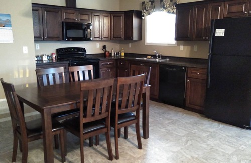 Gull Lake Apartment | Campbell's Clean & Comfortable Modern Duplex 4472B