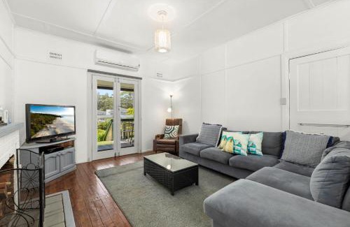 Huskisson House | Campbell's Cottage by Experience Jervis Bay